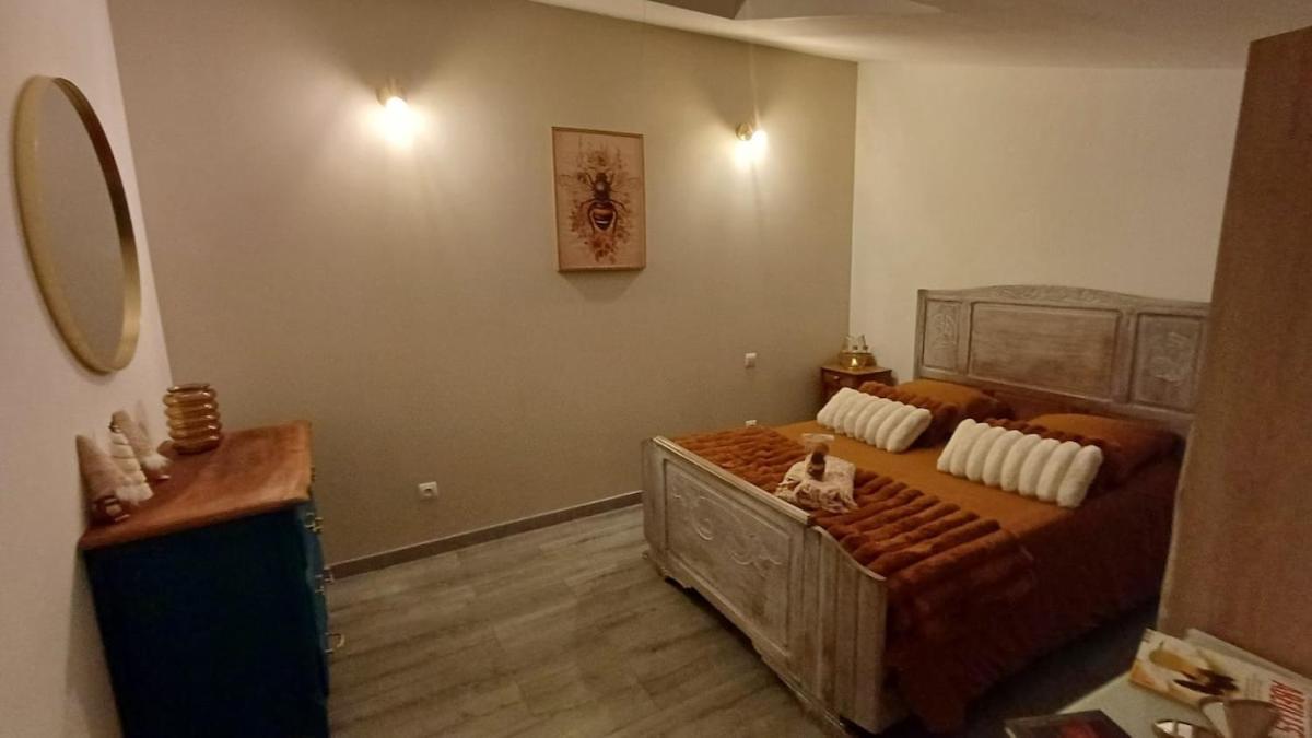 La Maisonette Mellona Chanzeaux Екстериор снимка
